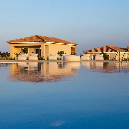 Ajul Luxury & Resort, A Registry Collection Hotel 5*