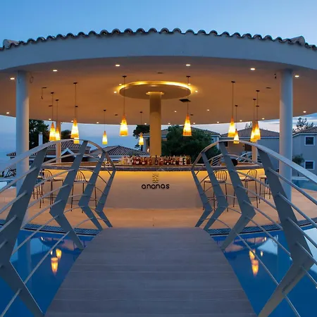 Ajul Luxury & Resort, A Registry Collection Hotel 5*