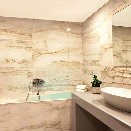 Zeus Eleva Ajul Agia Paraskevi (Kassandra)