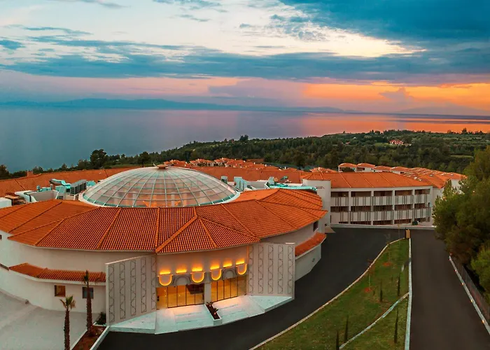 Zeus Eleva Ajul Hotell 5*