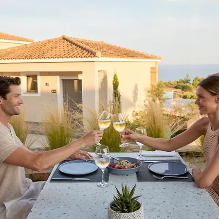 Ajul Luxury & Resort, A Registry Collection