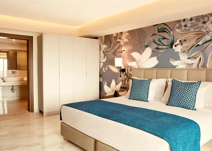 Zeus Eleva Ajul Ajía Paraszkeví