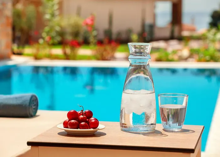 Zeus Eleva Ajul Szálloda 5*