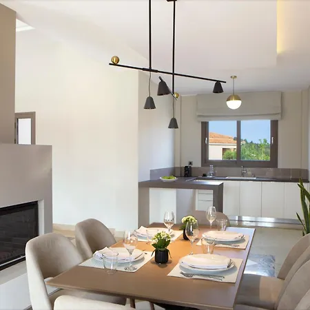 Zeus Eleva Ajul Hotel