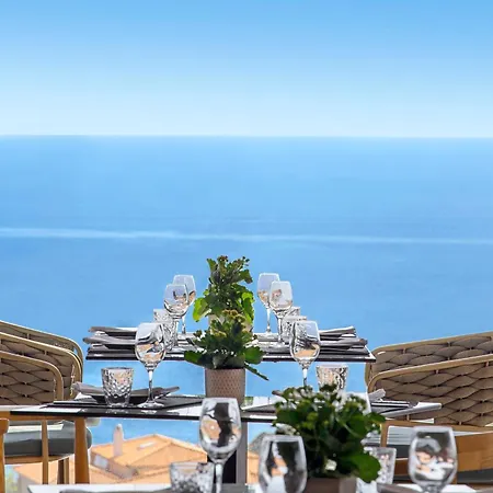 Zeus Eleva Ajul Hotel