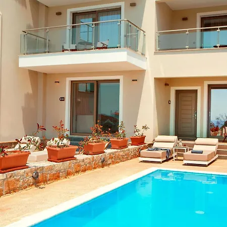 Zeus Eleva Ajul 아기아 파라스케비