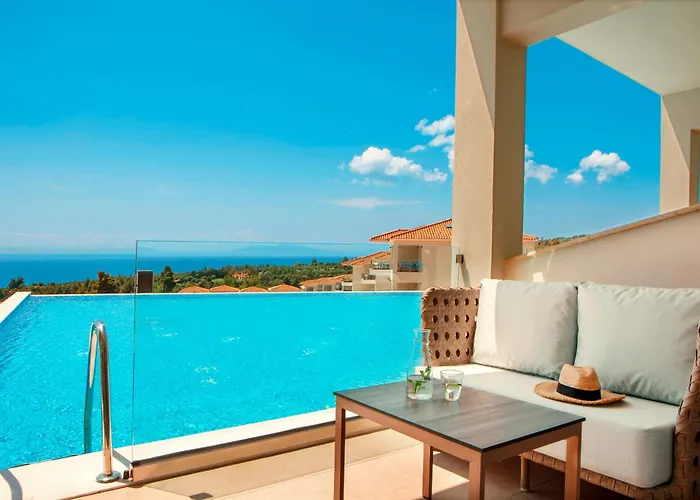 Zeus Eleva Ajul Hotell