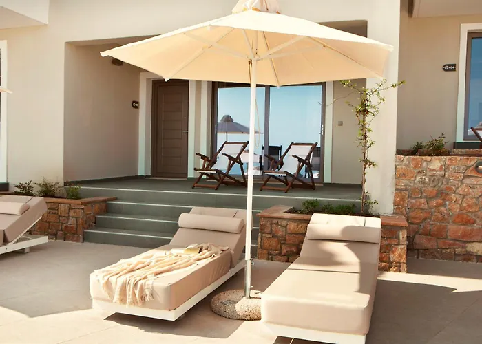 Zeus Eleva Ajul Hotell 5*